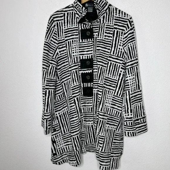 damee Jackets & Blazers - Damee ruffle collar swing coat/jacket/blazer size medium